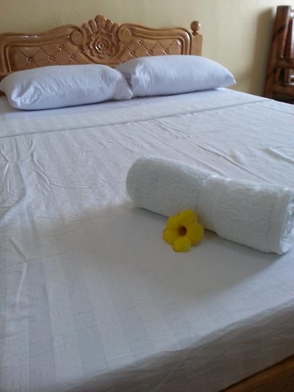 Rama International Beach Resort Botolan Номер фото